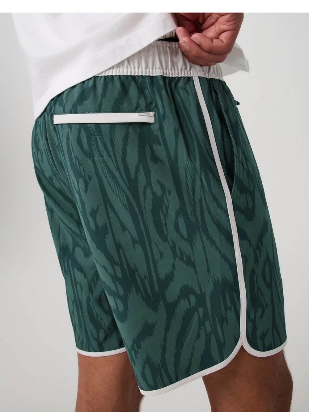 Vuori Banks Short Unlined 7" NWT - Picture 6 of 6